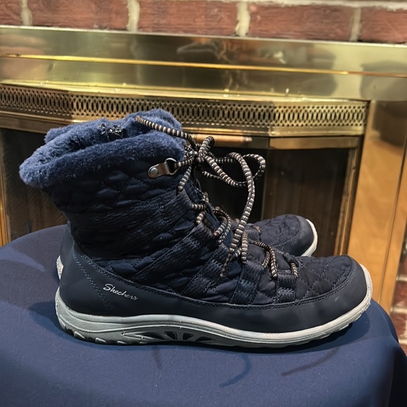 Sketchers Moro Street Ankle Boot - Picture 2 of 12